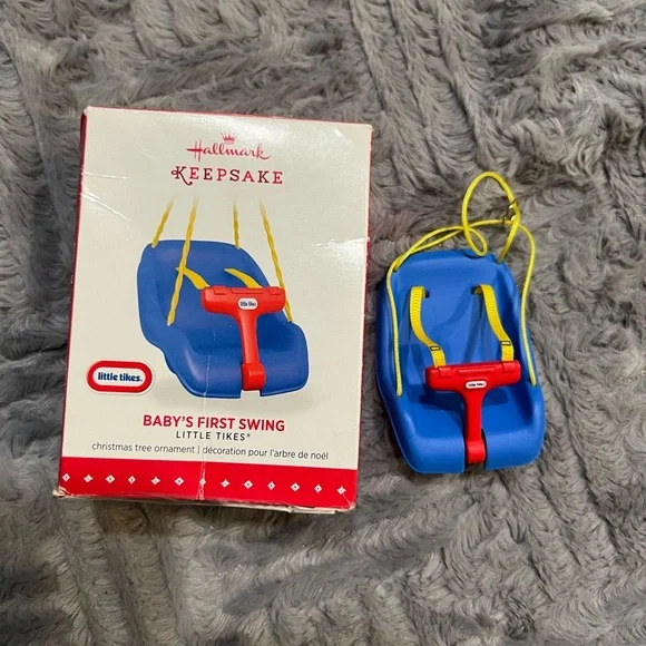 Hallmark Baby's First Swing
Ornament‎ - Blue - Picture 2 of 5